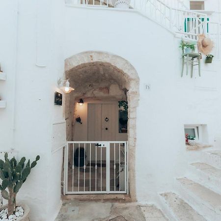 مبيت وإفطار أوستوني Grotta Carlotta المظهر الخارجي الصورة