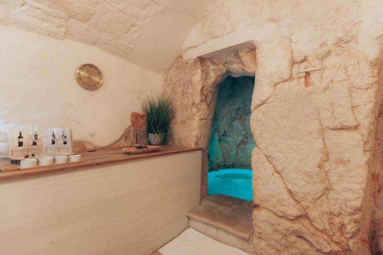 مبيت وإفطار أوستوني Grotta Carlotta المظهر الخارجي الصورة